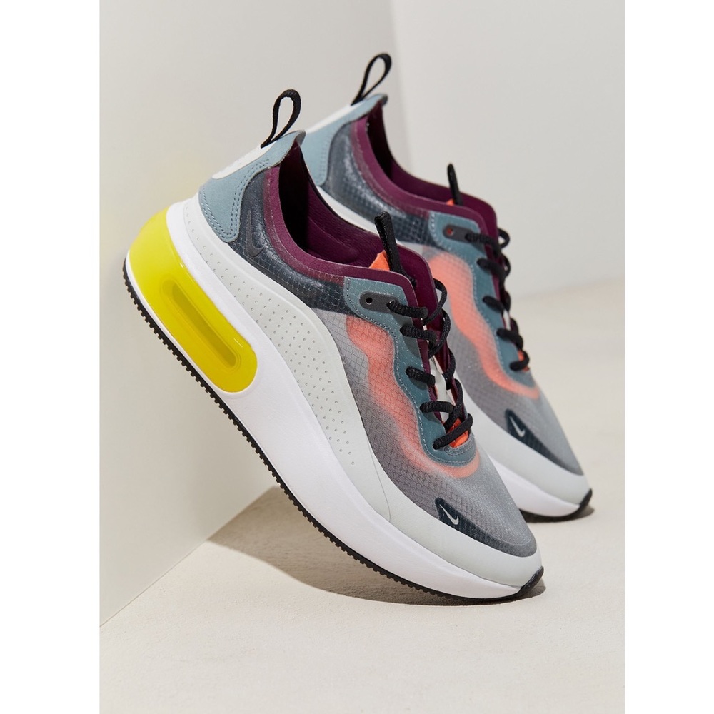Nike Air Max Dia SE QS